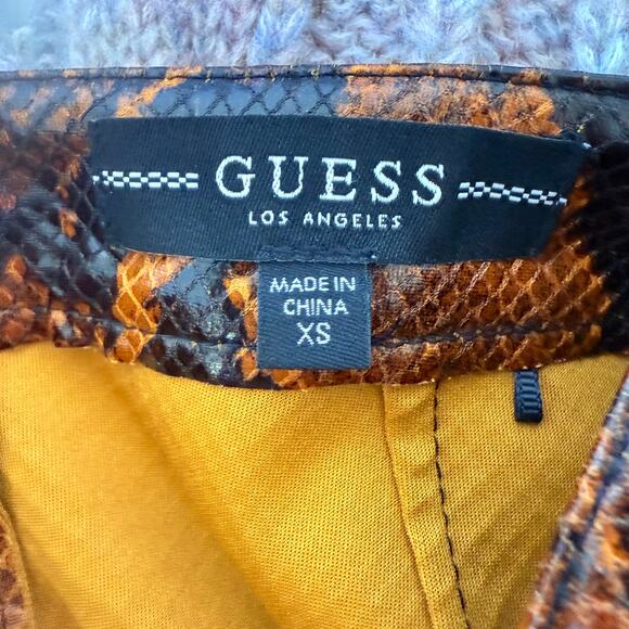 Guess Snake Print Mini Skirt Faux Leather O Ring Zip Brown Black XS Rock & Roll - Picture 8 of 8